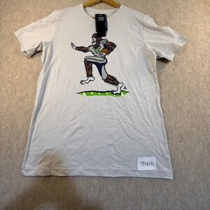 The Great PNW Seattle Seahawks Bigfoot Sasquatch T-Shirt Mens Medium Gray NFL